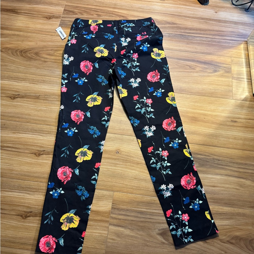 NWT Old Navy Black Floral Straight Leg Pants Size 10 Tall - Picture 6 of 10